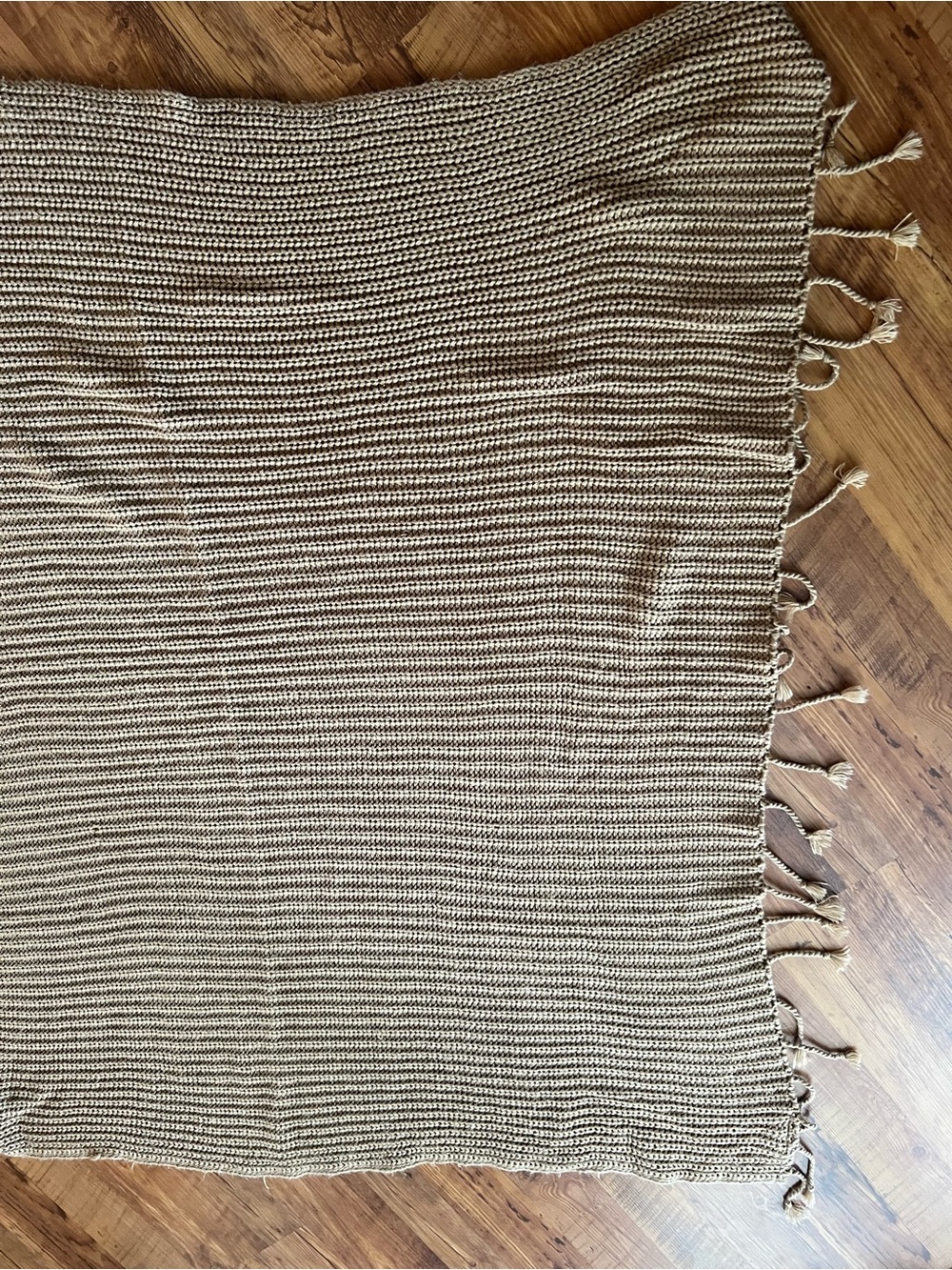 Pottery Barn Tan Crochet Knit Throw Blanket With Tassel Fringe - Picture 5 of 10